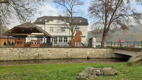 Penzion A Restaurace Belecky Mlyn Pteni Εξωτερικό φωτογραφία