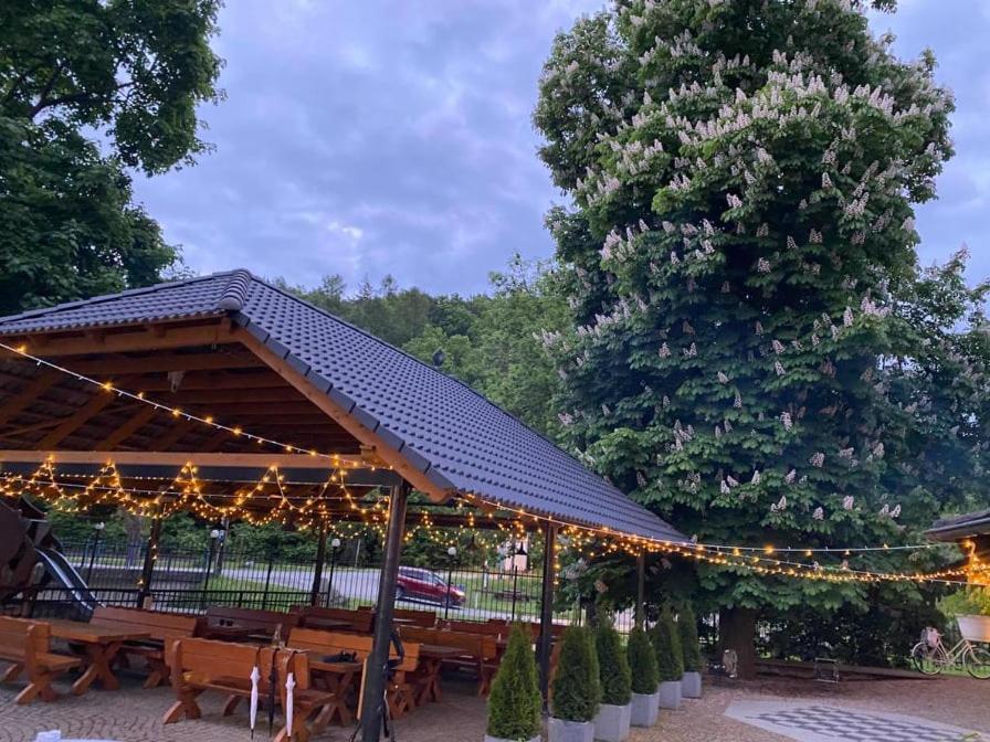 Penzion A Restaurace Belecky Mlyn Pteni Εξωτερικό φωτογραφία